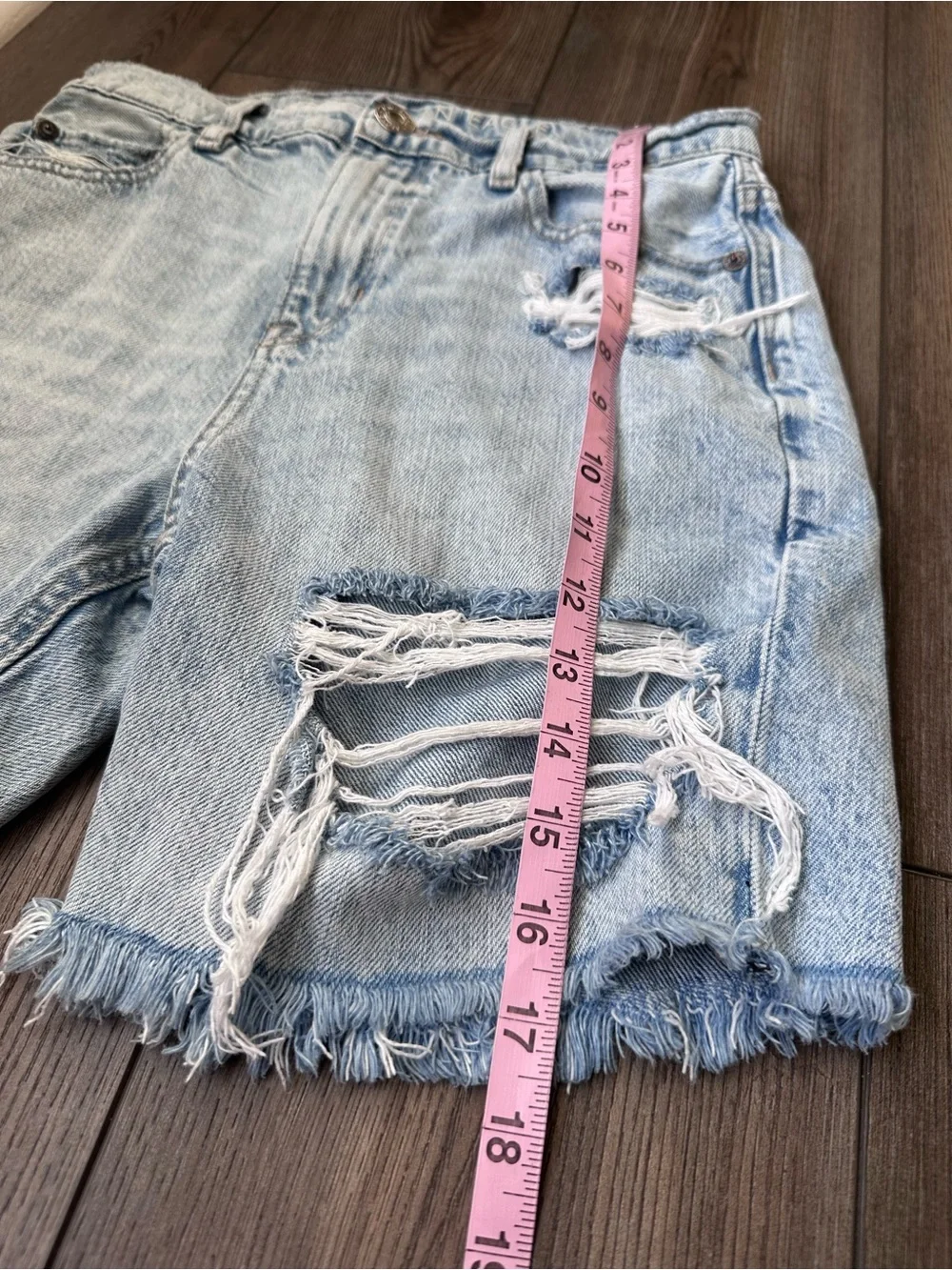 American Eagle Skater Shorts Size 00 Distressed High Rise Denim EUC